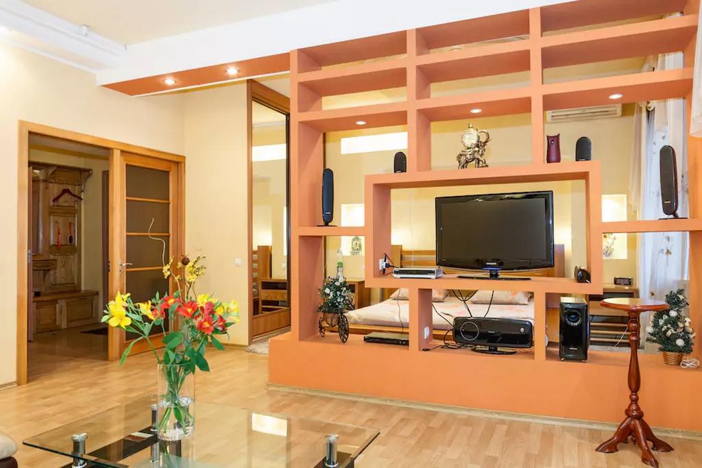 Apartment On Soborniy 177 Zaporizhia Exterior foto