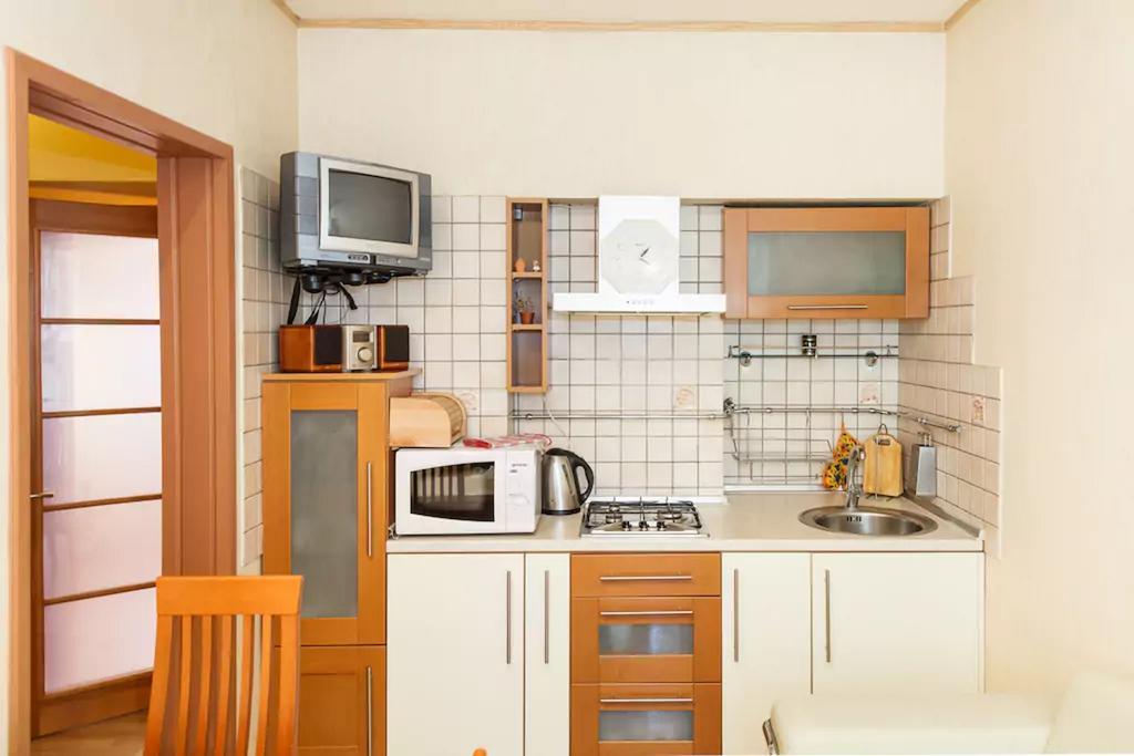 Apartment On Soborniy 177 Zaporizhia Exterior foto